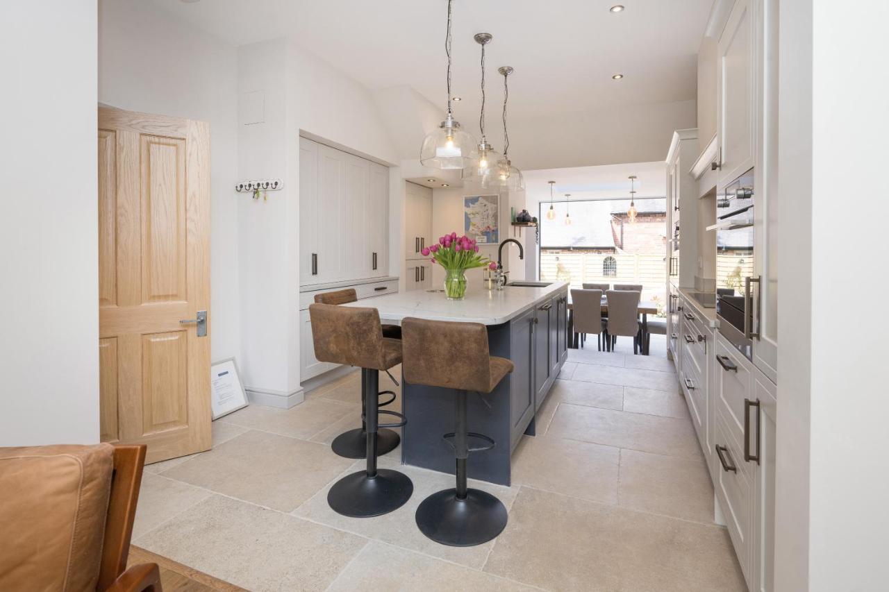 Townhouse By Harrogate Serviced Apartments Exterior foto